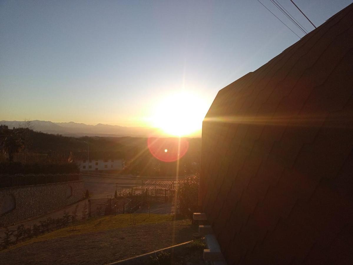 La Tana Dello Scoiattolo - Adults Only Bed & Breakfast Murazzano  ภายนอก รูปภาพ