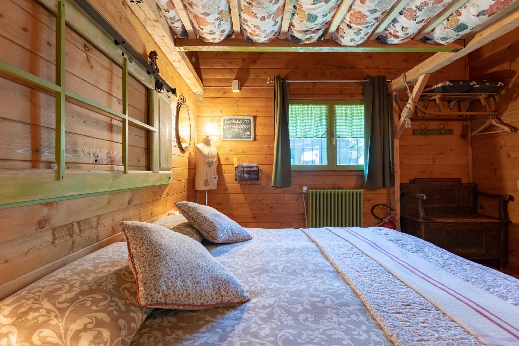 La Tana Dello Scoiattolo - Adults Only Bed & Breakfast Murazzano  ภายนอก รูปภาพ