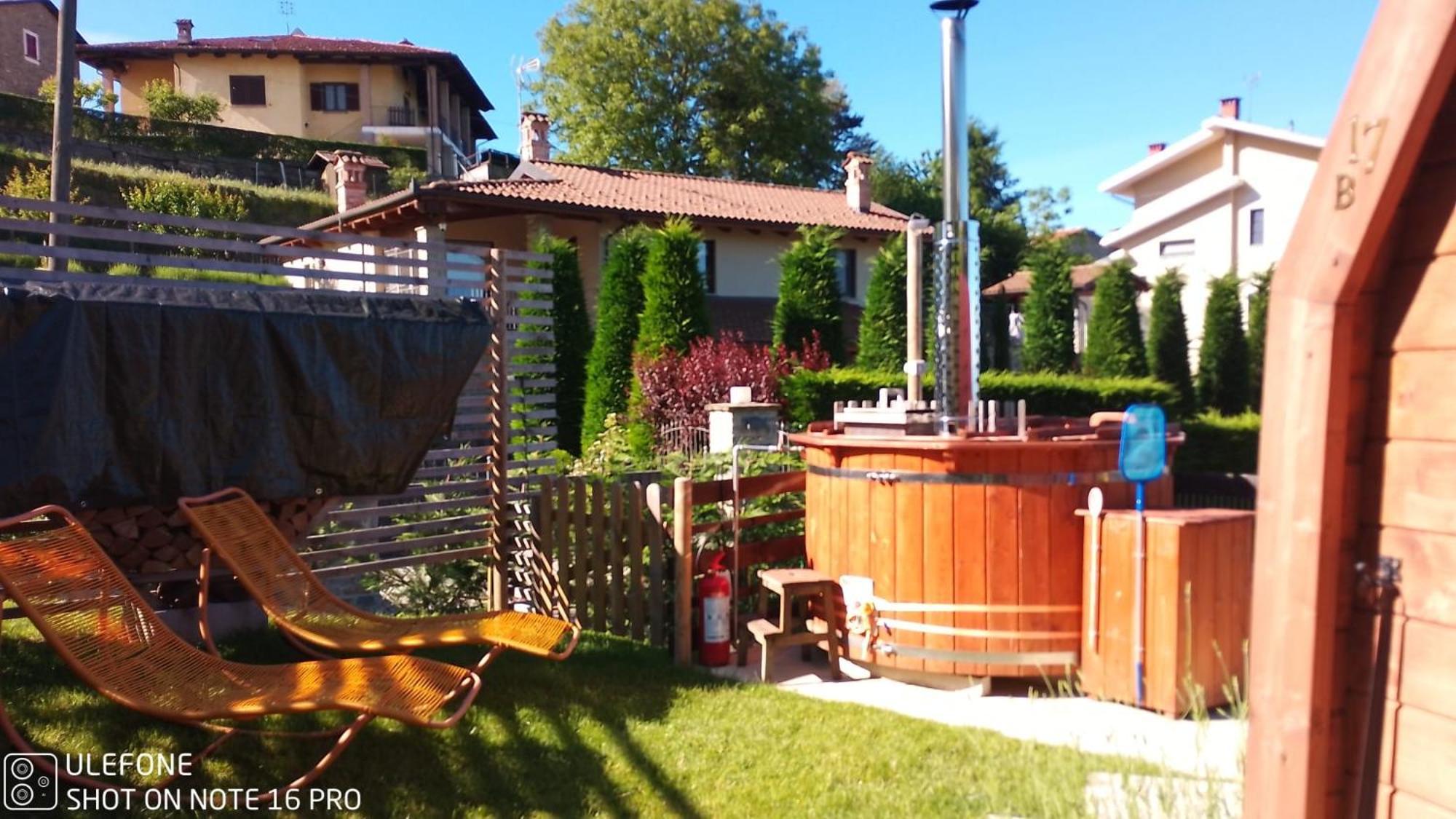 La Tana Dello Scoiattolo - Adults Only Bed & Breakfast Murazzano  ภายนอก รูปภาพ
