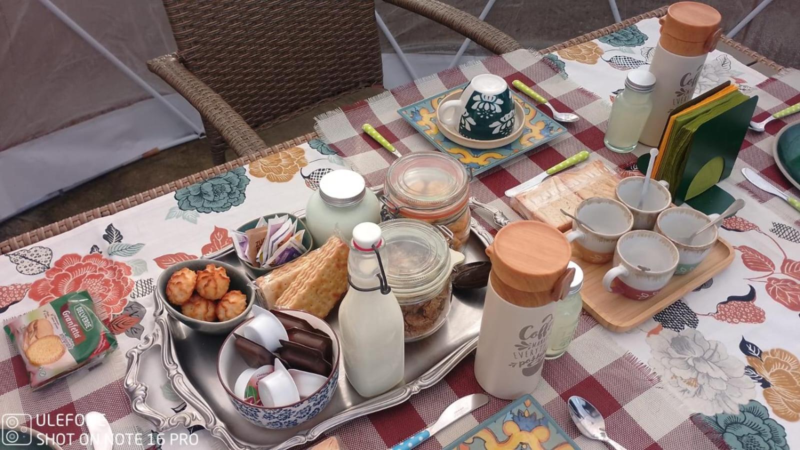 La Tana Dello Scoiattolo - Adults Only Bed & Breakfast Murazzano  ภายนอก รูปภาพ